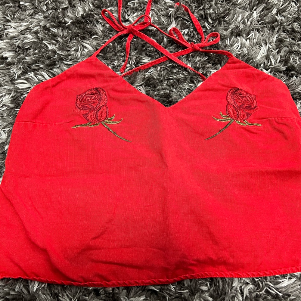 OBEY spaghetti crop top